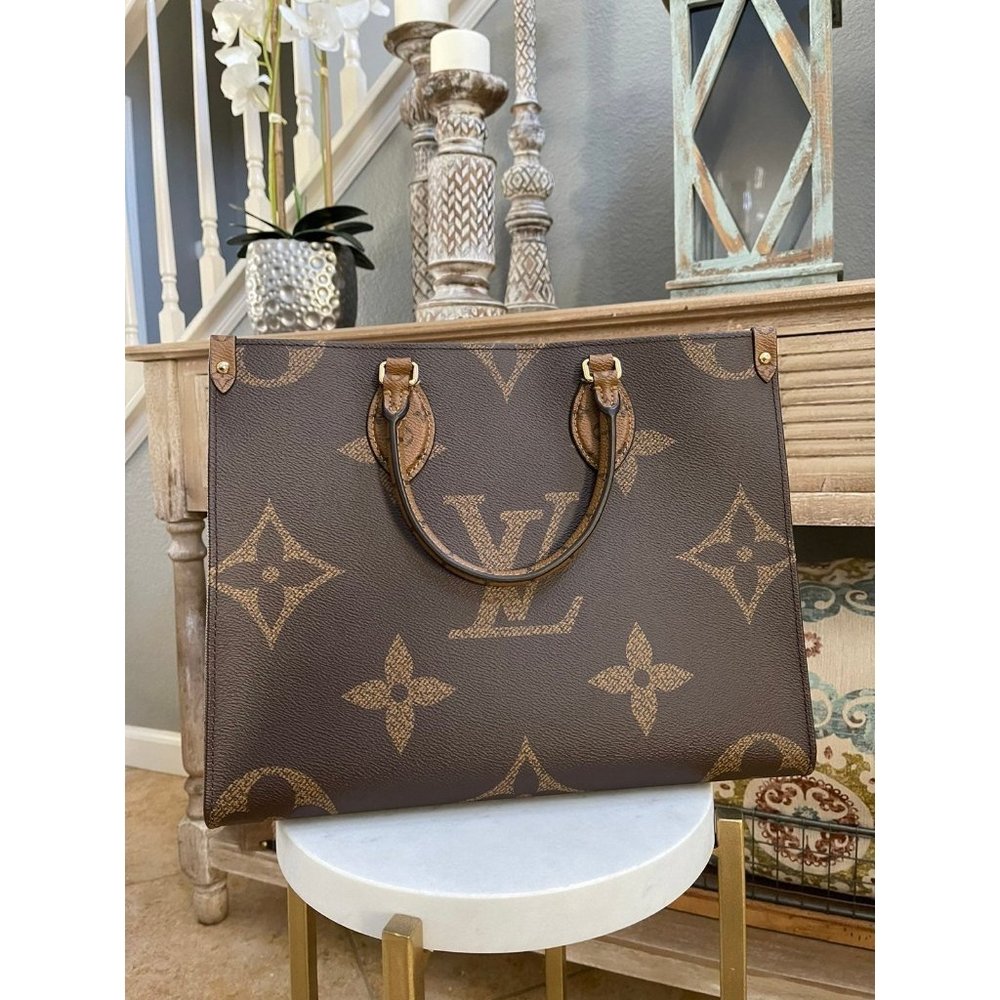✅Louis Vuitton Onthego MM Monogram